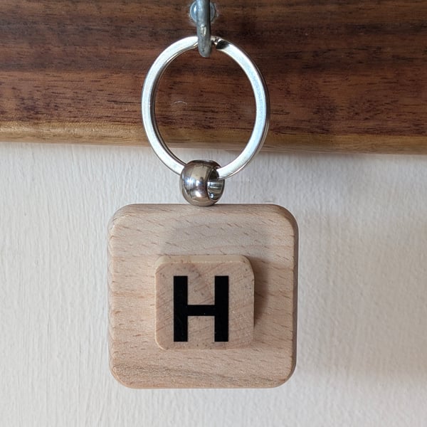 Alphabet letter tile wooden keyring - bagcharm - H