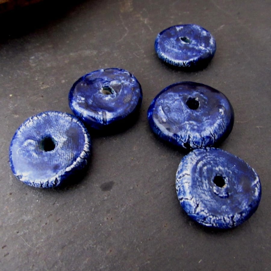 5 Medium Dark Blue Glazed Chubby Disc Clay Beads