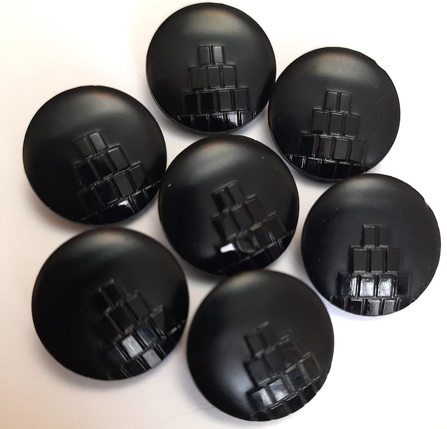 7 Art Deco Black Glass vintage buttons, 18mm with back shank