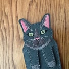 Cat bookmark. Embroidered kitty page keeper by Fidditchdesigns.
