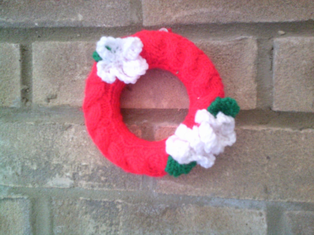 Mini Knitted Wreath Christmas Decoration