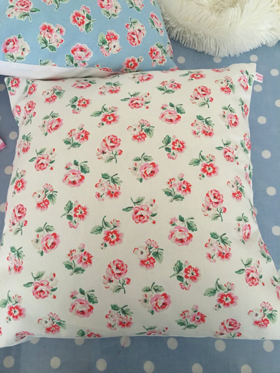 Cushion cover in Cath Kidston white Ashdown  rose cotton duck fabric