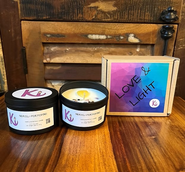 Neroli Portofino scented soy candle in a black tin