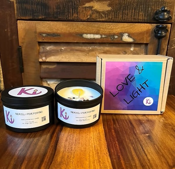 Neroli Portofino scented soy candle in a black tin