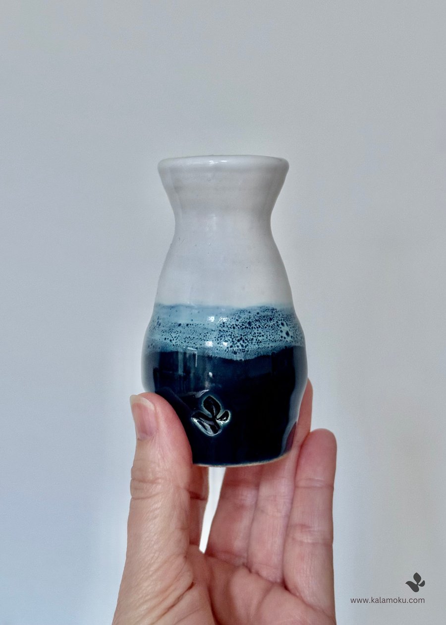 Blue & White Wildflower Vase 9cm