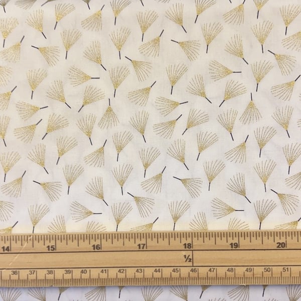 Fat Quarter Stitch It Scandinavian Christmas Floral White 100% Cotton Fabric