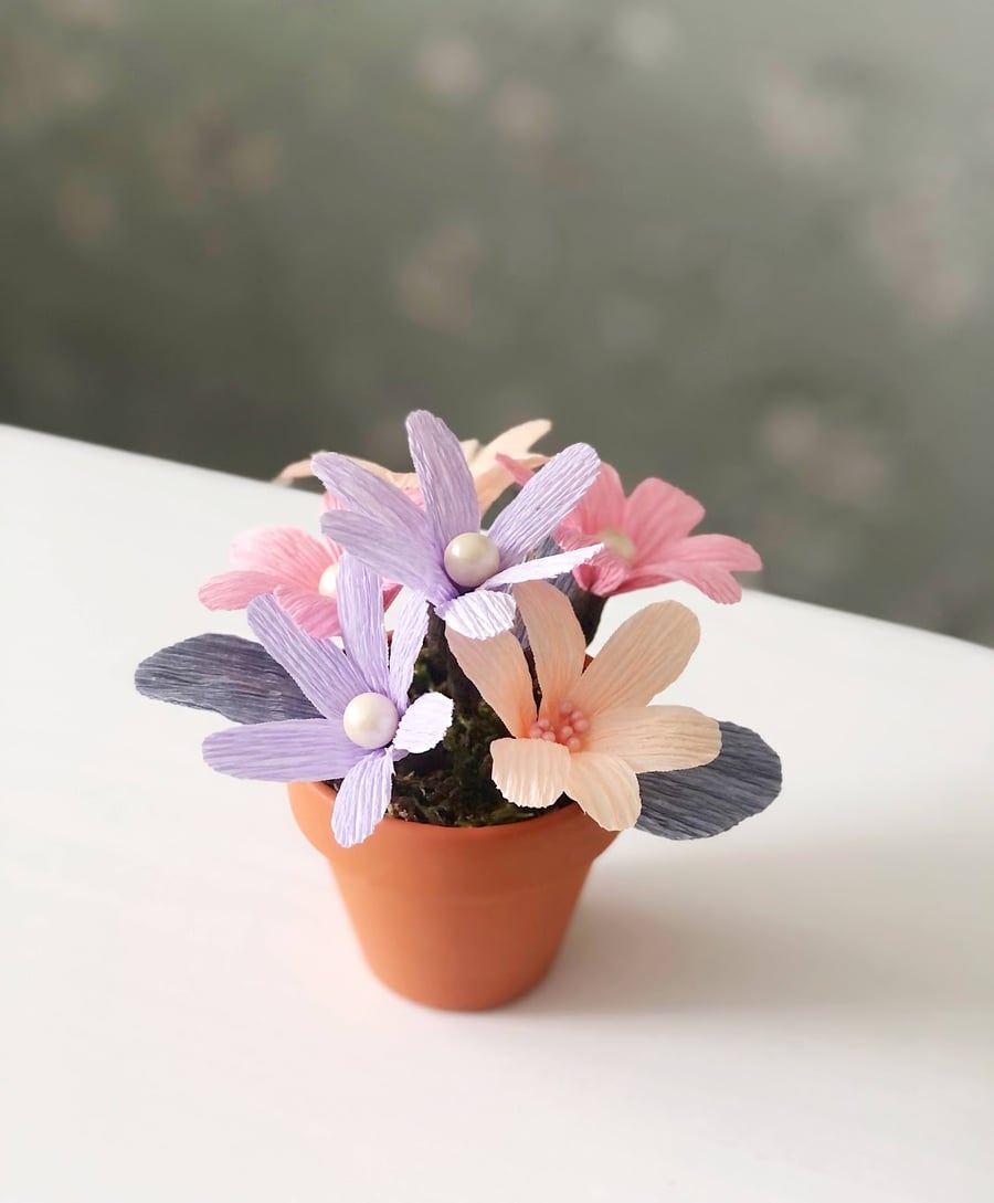 Child Friendly Craft Kit: Make Your Own Potted Paper Flowers 