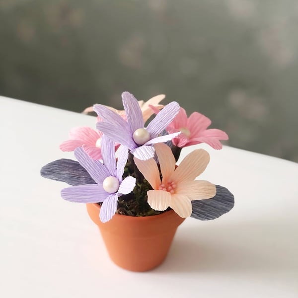 Child Friendly Craft Kit: Make Your Own Potted Paper Flowers 