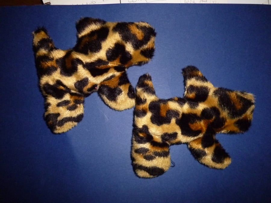 Cute doggie shaped reheatable pocket warmers- leopard fur fabric