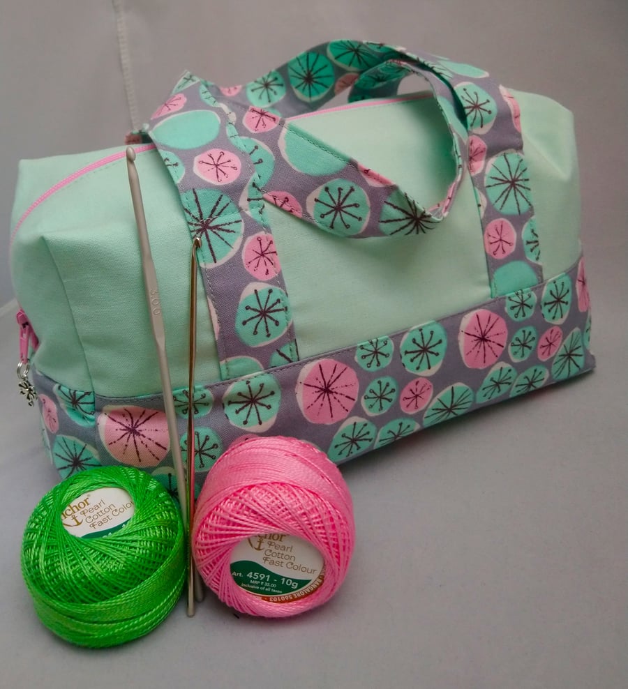 Craft Bag, Green,Box Shaped Bag ,Multi Use, Zip, Handles, Sewing, Crochet