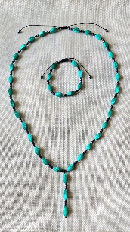 Turquoise & Black Beaded Necklace and Bracelet Set - Handmade Boho Jewellery.