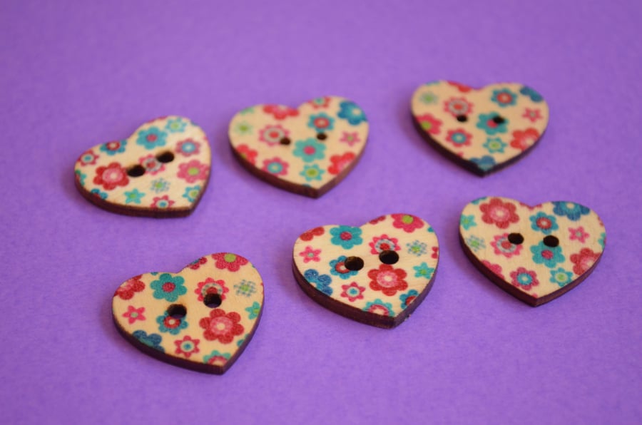 Wooden Heart Buttons Floral Retro Pink Blue Red 6pk 25x22mm (H6)