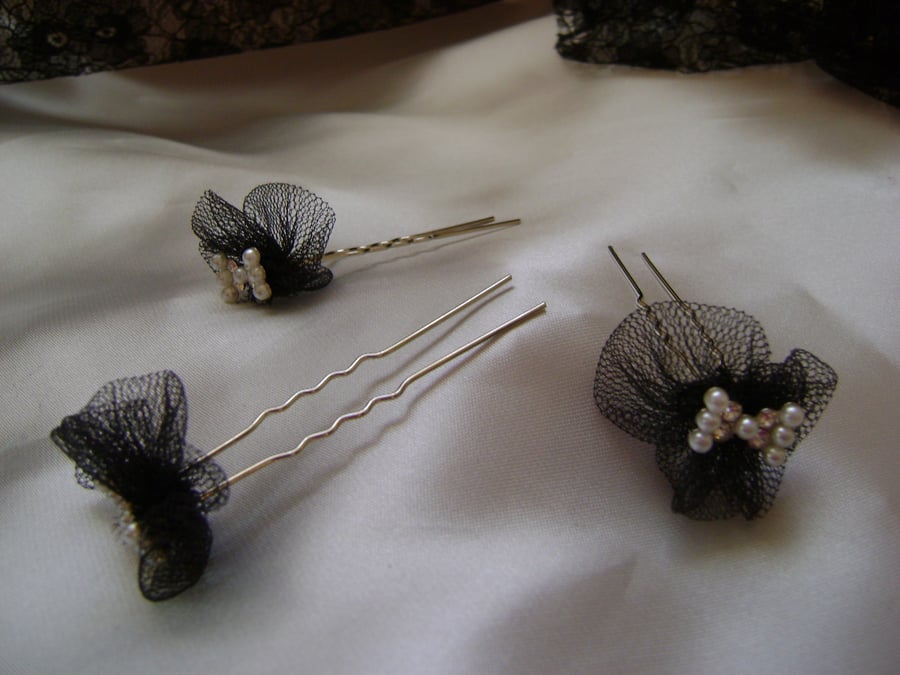 3 X Pearl & Diamante Bow Hairpins