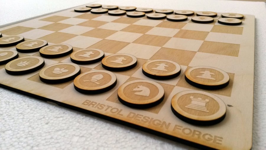 Minimal Chess Set - Laser Cut Chess Set