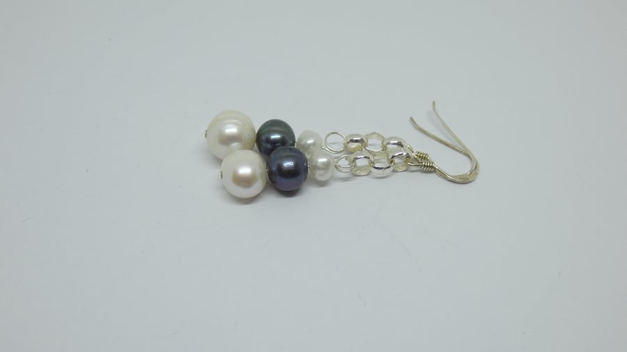 Beautiful freshwater pearl and sterling silver earrings 