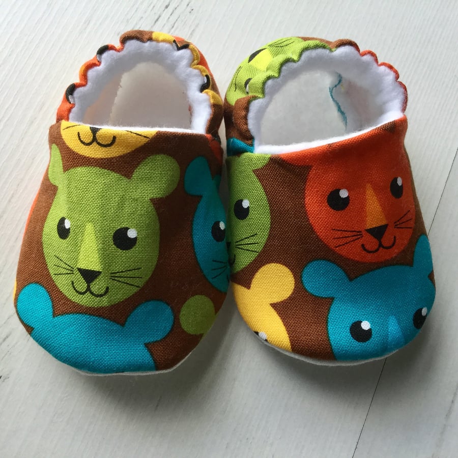 BELLAOSKI Handmade Brown Multi LIONS Slippers Pram Shoes Baby GIFT Size 3-6m