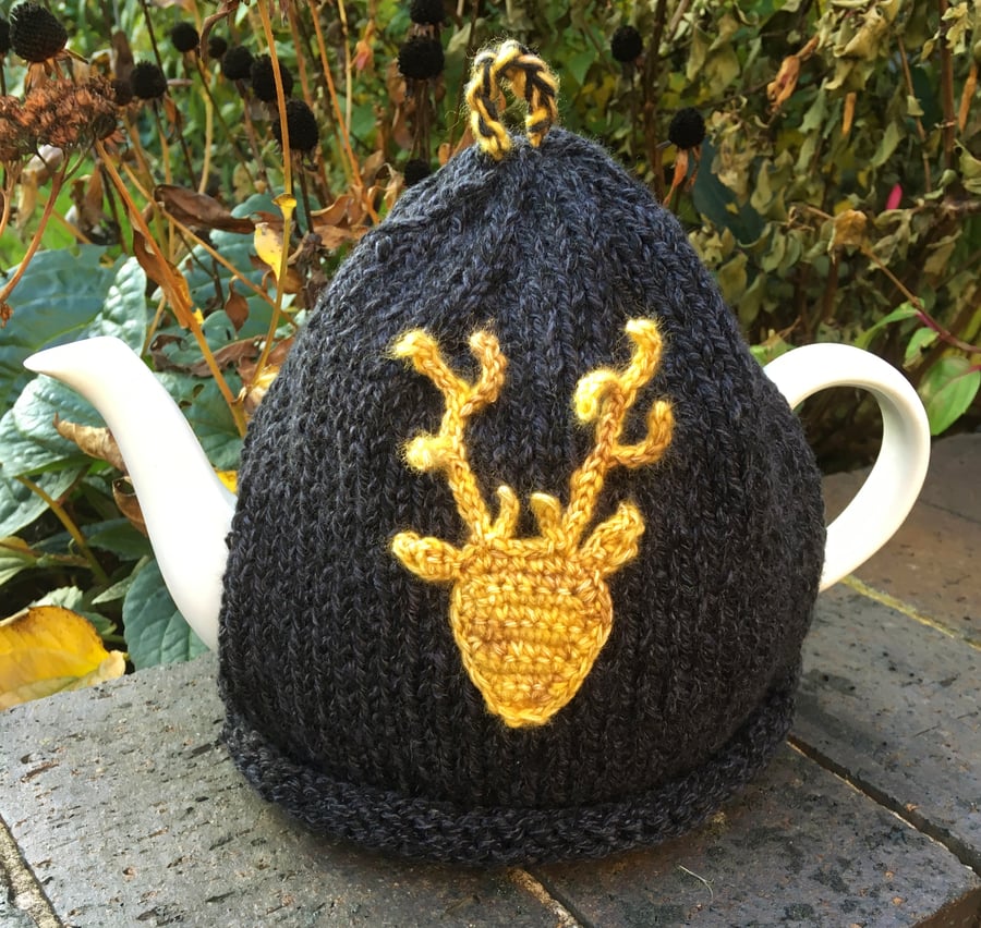 Deer Head Tea Cosy, Black Tea Cozy with Reindeer
