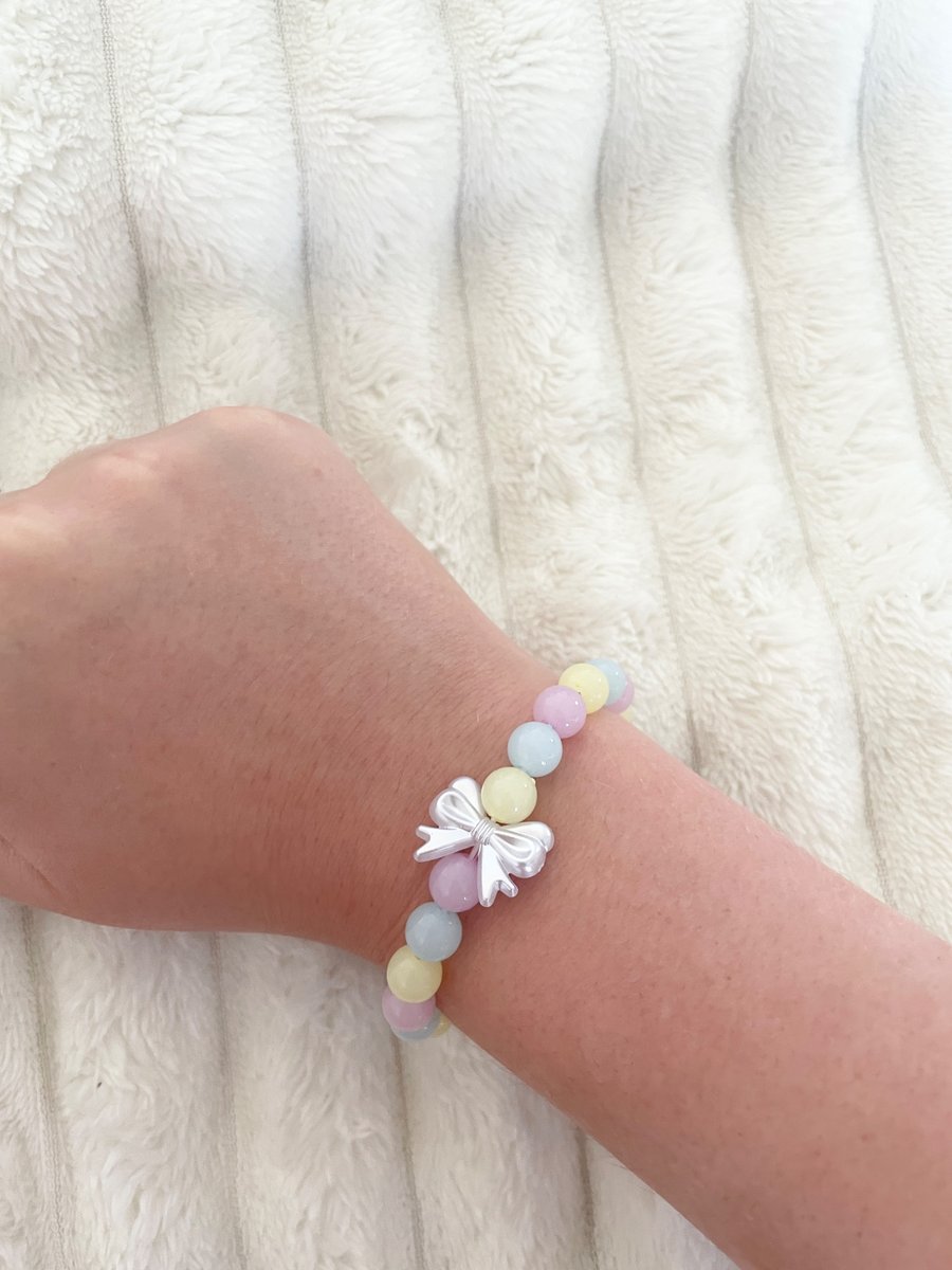 Pastel Glass Beads Bow Bracelet