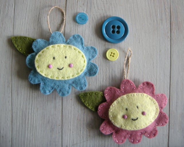craft kit sewing kit Make two happy felt flower decorations