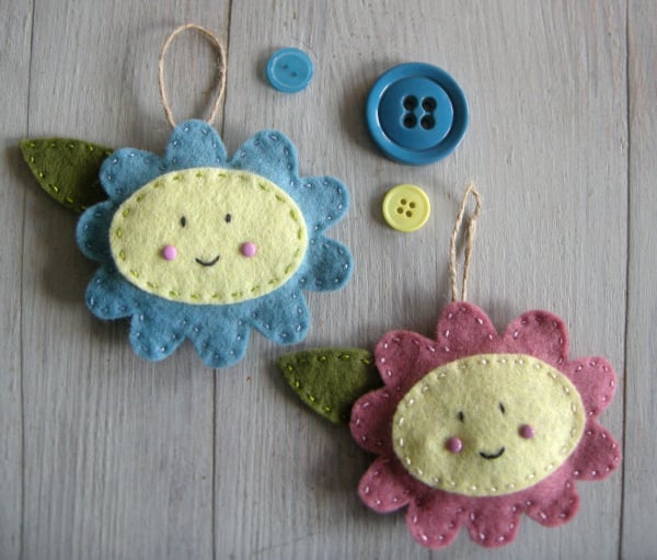 craft kit sewing kit Make two happy felt flower decorations