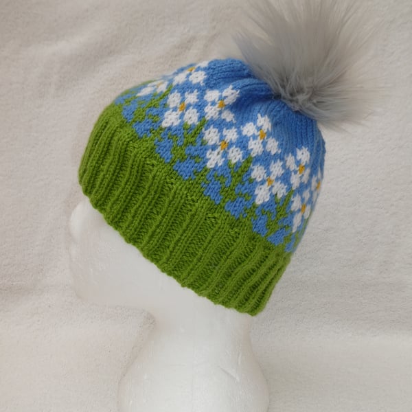 Flowers Bobble Hat with Faux Fur Pompom. Spring Flowers Hat. Apple green Brim.