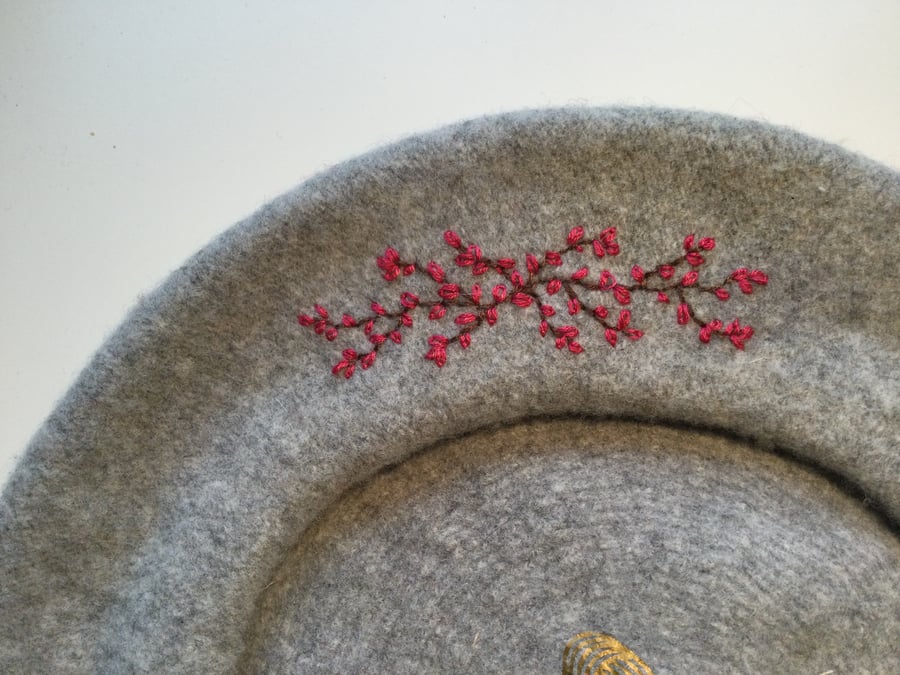 Light grey,  Pure New Wool, Woolmark, Embroidered Beret.