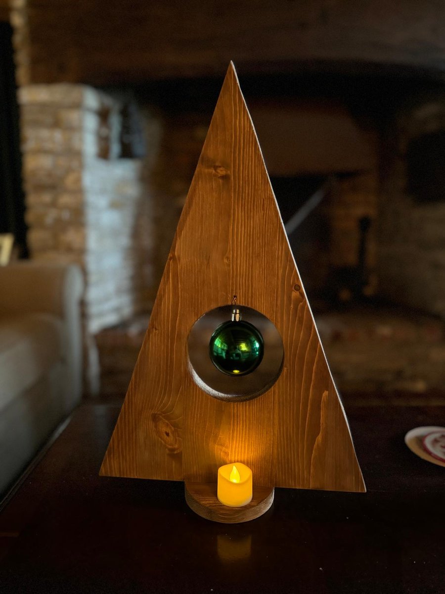 Single Bauble Christmas Tree