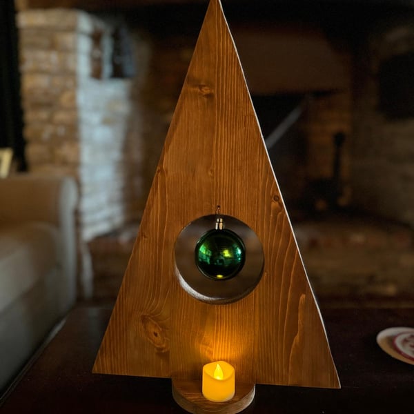 Single Bauble Christmas Tree