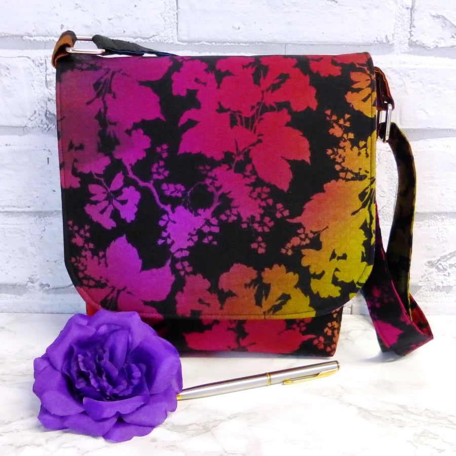 SALE. Messenger style handbag, shoulder bag. Multicoloured.