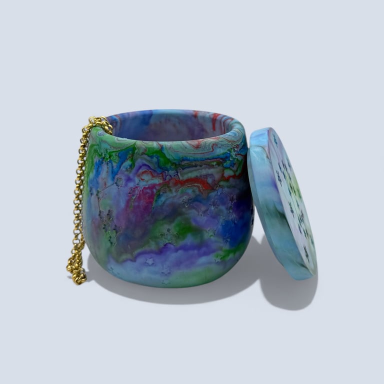 Northern Lights Jewellery Box - Green Lilac and Red Star Adorned Pot 