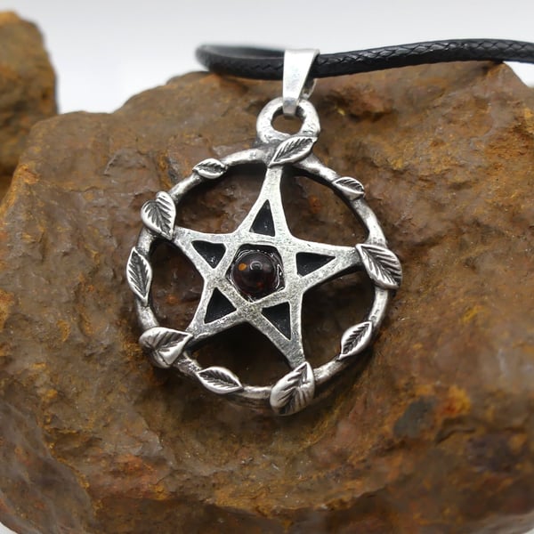 Sterling Silver Pentacle Pendant Surrounded by Leaves with Amber, Necklace.