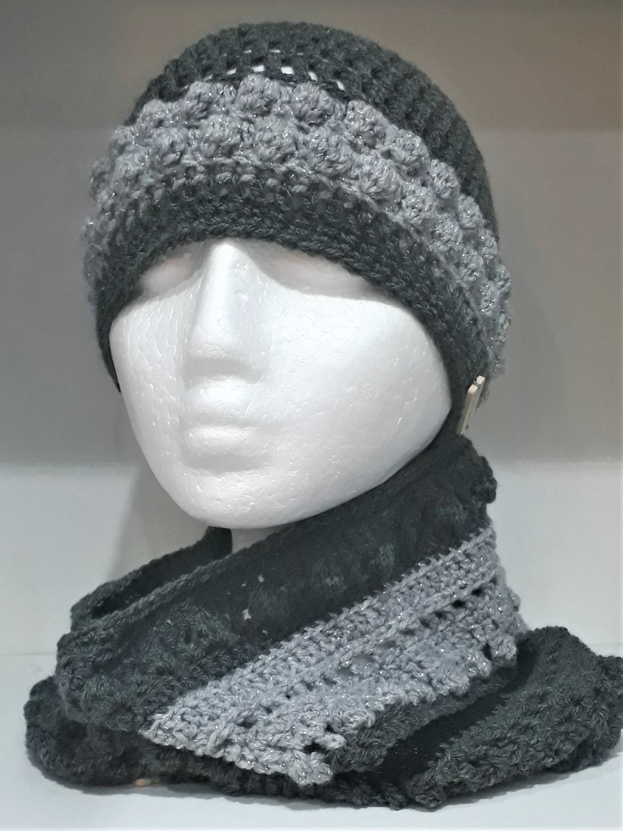 Crochet Beanie and Cowl Set in Grey and Silver