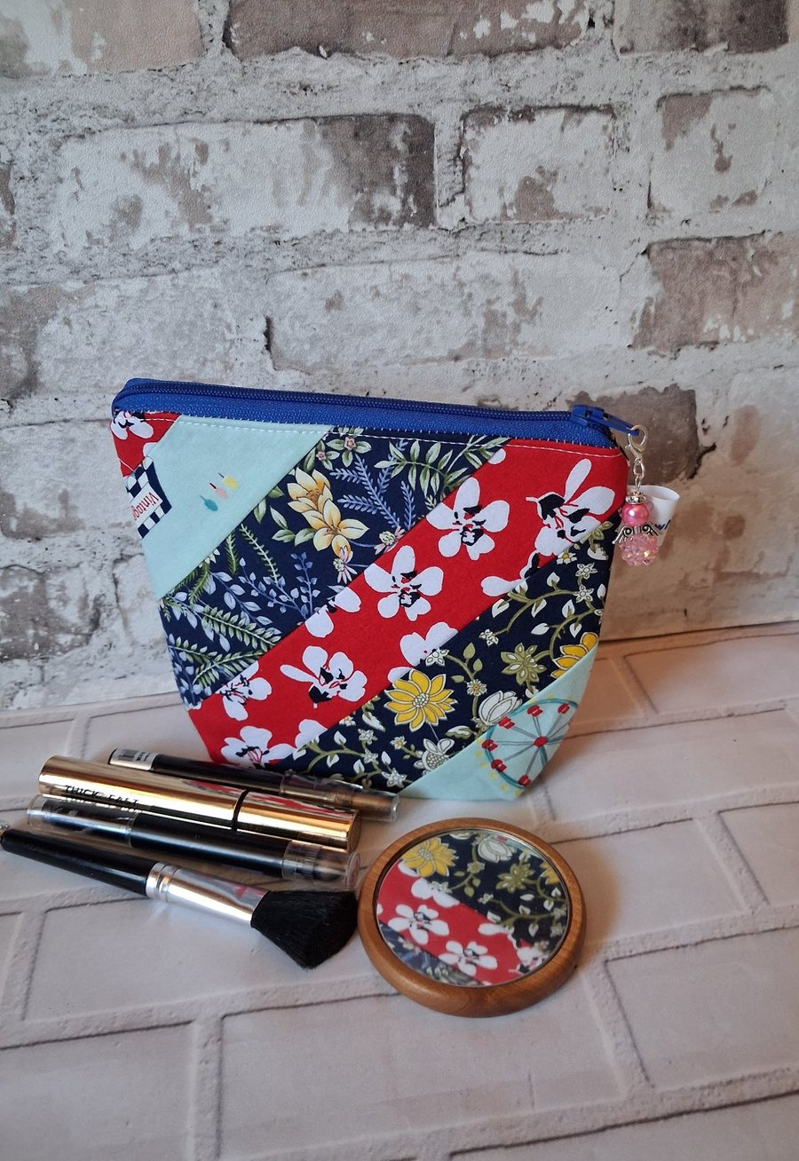 MULTI COLOURED PATCHWORK POUCH
