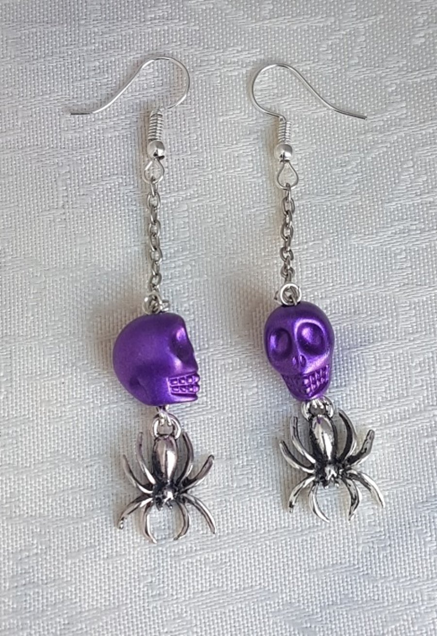 Dangly Skull and Spider Halloween Earrings