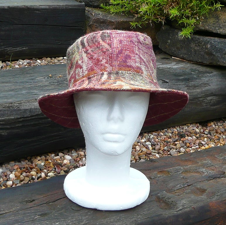 Bucket hat maroon and gold wool tweed unisex winter hat size small 
