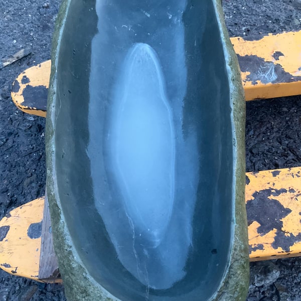 Handmade stone Birdbath - Purbeck - Fossils - fruit bowl - pond - natural habit 