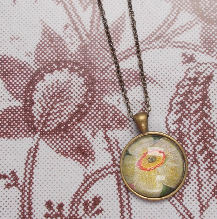 A Pretty Floral Illustration within a Glass Cabochon