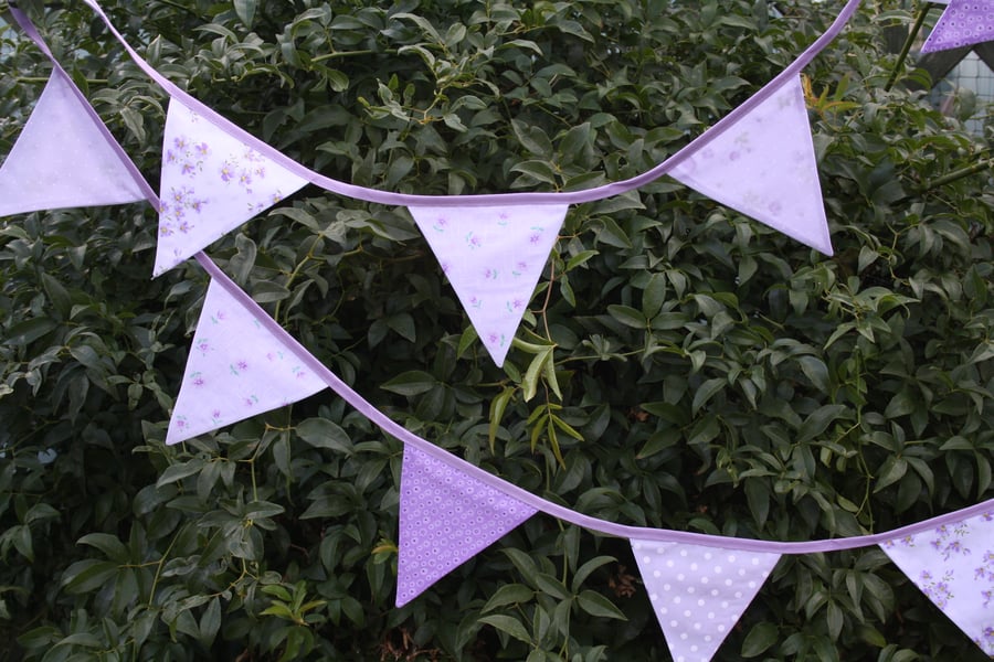 Bunting - Lilac and white 9ft long