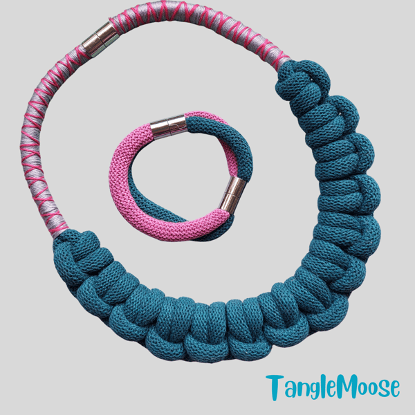 Handmade Recycled Cotton Necklace – Adjustable & Lightweight – Eco-Friendly