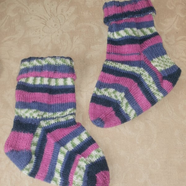 Hand knit ankle slouch socks