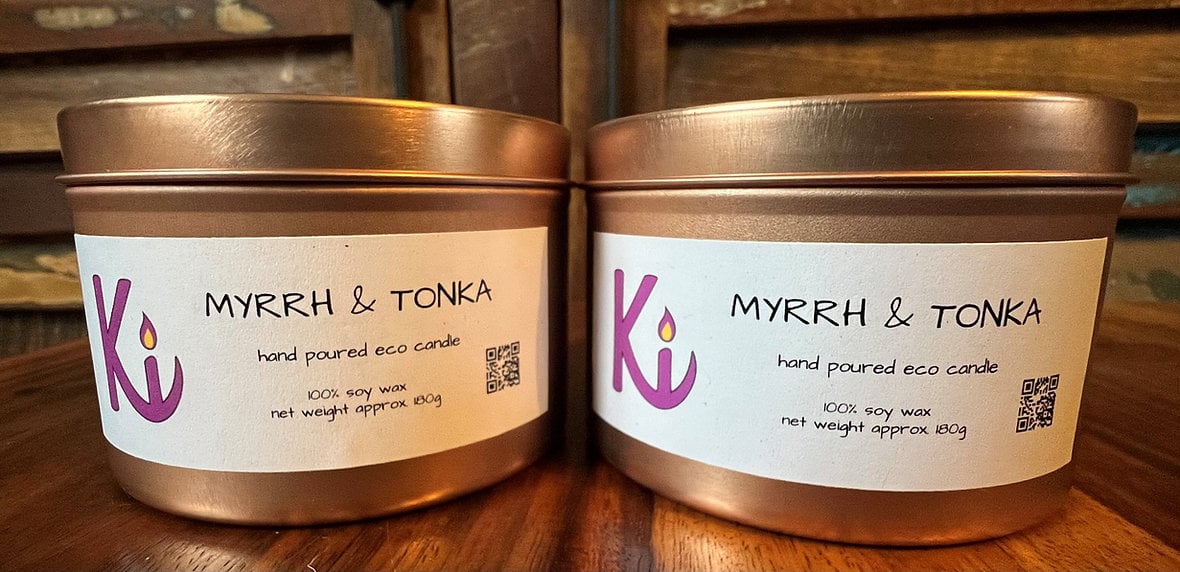 Myrrh & Tonka scented soy candle in a rose gold tin 