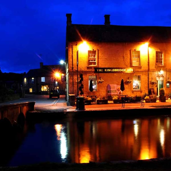 Kingsbridge Inn Bourton On The Water Cotswolds Photograph Print