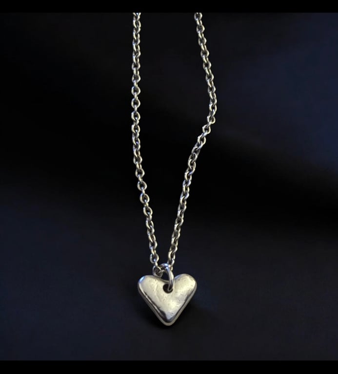 Mini silver heart bracelet 