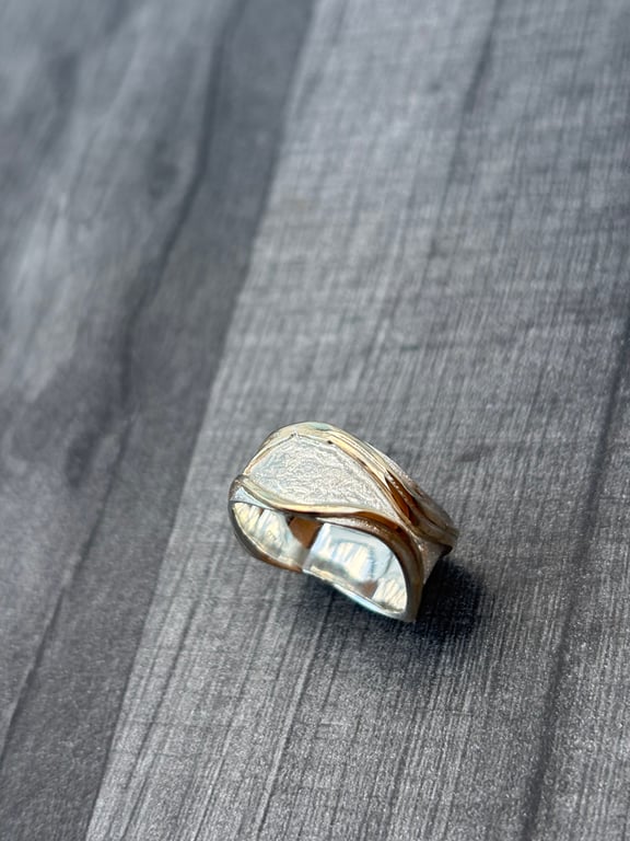 Gold Waves Ring, wave ring, Freeform ring, gift for her, gift for sea lover, 