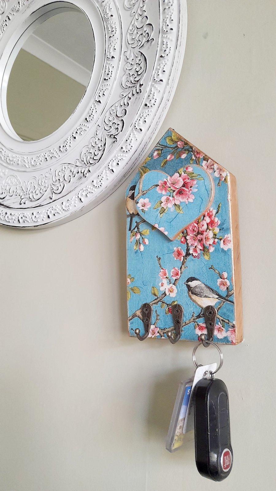 Wooden Keyhanger Oriental Blossom