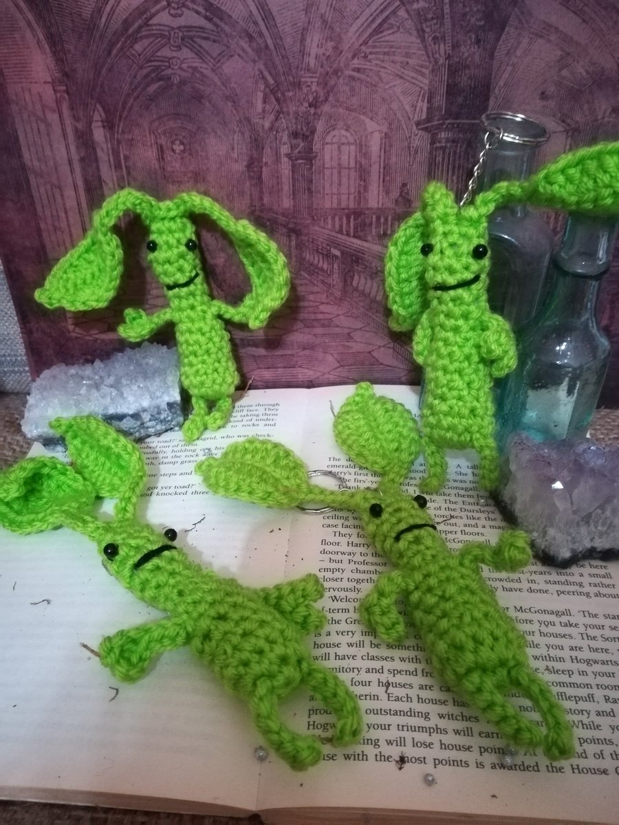 Bowtruckle Brooch