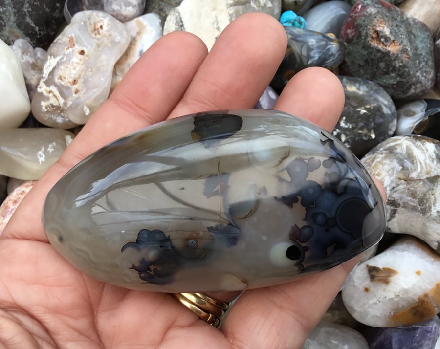 Beautiful Polished Dendritic Agate Tumblestone Paperweight or Collectable.
