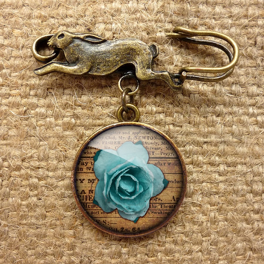 Blue Rose Hare Pin Brooch (RR02)