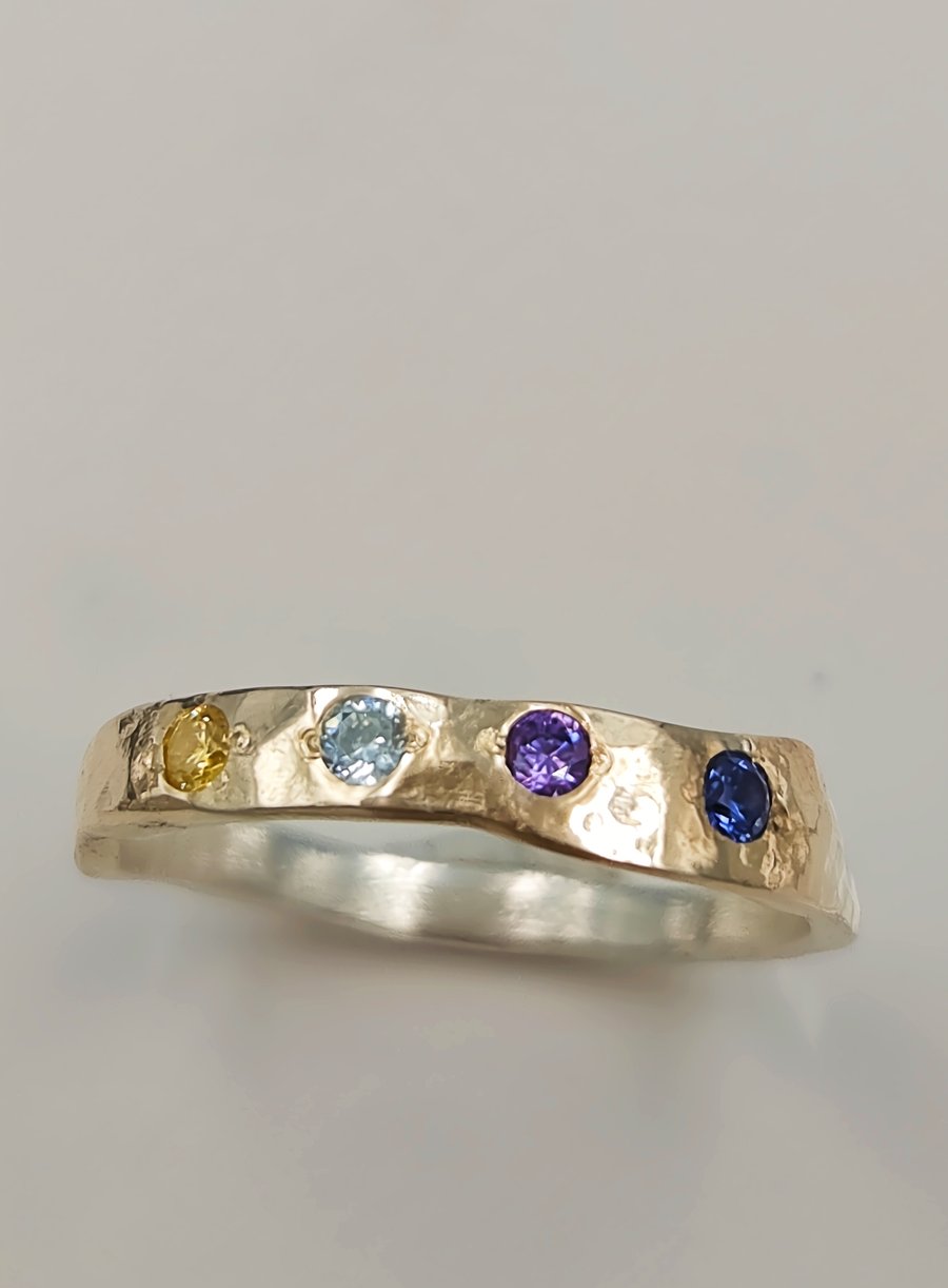 Golden Fusion Hammered Silver Ring with Cubic Zirconia - Size L