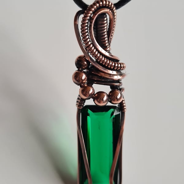 Handmade Natural Emerald Quartz & Copper Pendant Necklace Gift Boxed